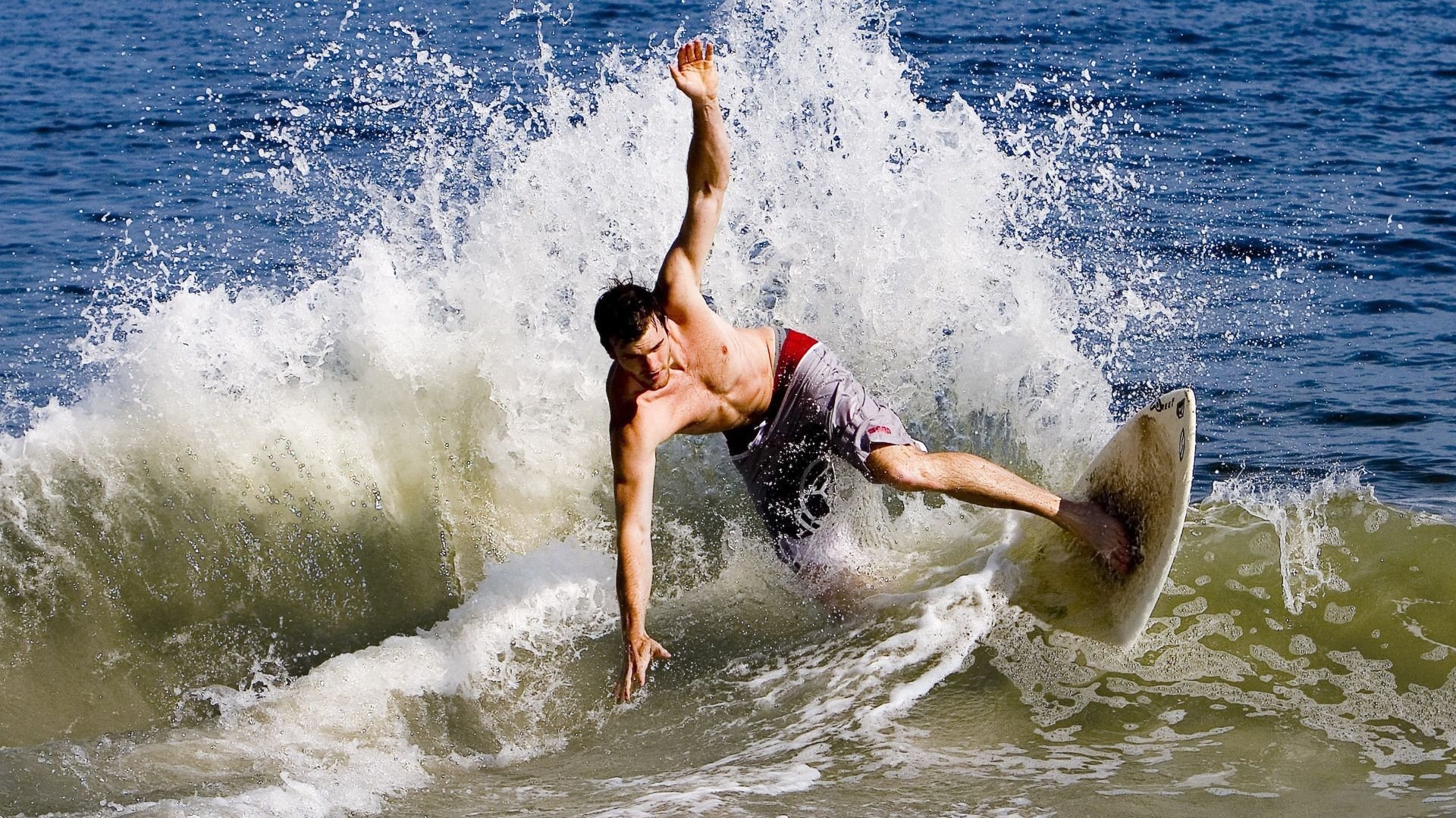 欧罗巴焦点：弗赖堡与巴塞尔的关键球员对决，弗赖堡vs汉堡预测